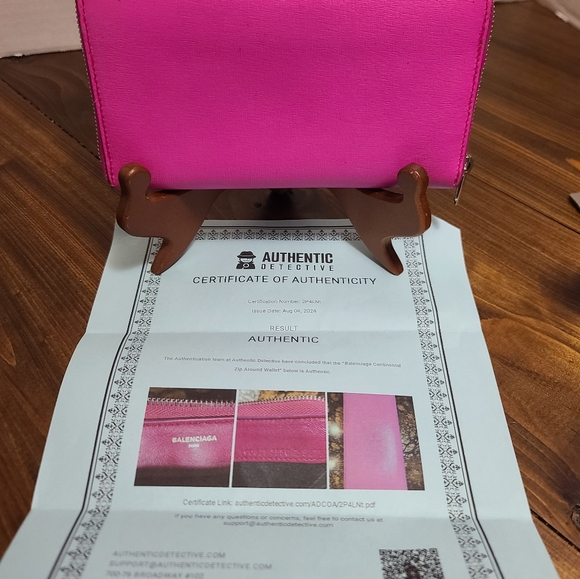 Balenciaga zip wallet includes verification certificate vintage, great condition - Picture 10 of 13